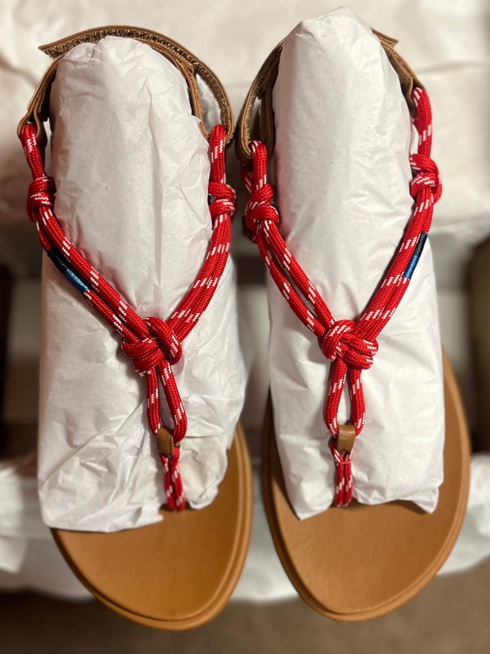 Sperry Isla TBar Red/Rouge womens sandals size 9 new never worn with box